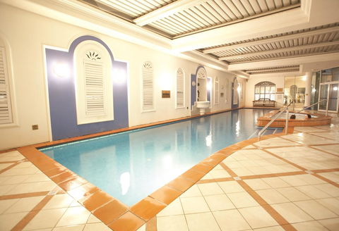 The Phoenician Resort - Accommodation Burleigh 8
