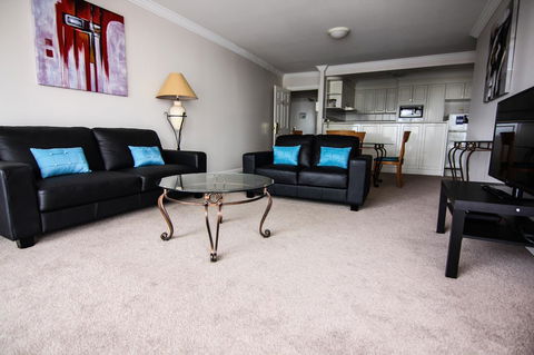 The Phoenician Resort - Accommodation Burleigh 28