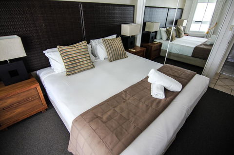 The Phoenician Resort - Accommodation Burleigh 31