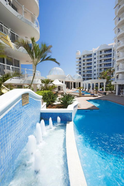 The Phoenician Resort - Accommodation Burleigh 9
