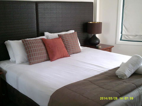 The Phoenician Resort - Accommodation Burleigh 21