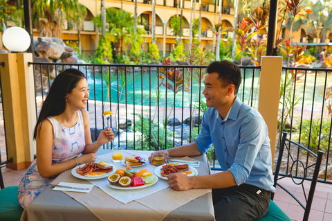 Palm Royale Cairns - Accommodation Burleigh 14