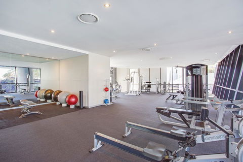 Mantra Circle On Cavill - Accommodation Burleigh 42