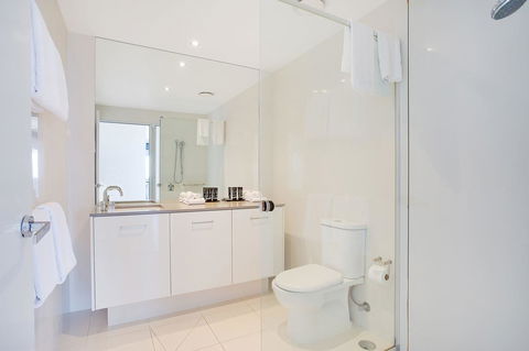 Mantra Circle On Cavill - Accommodation Burleigh 4