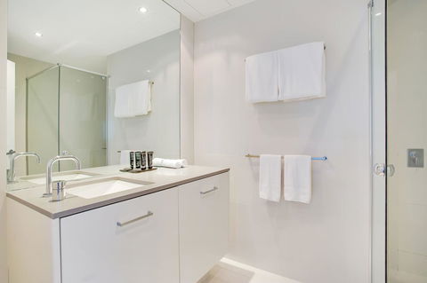 Mantra Circle On Cavill - Accommodation Burleigh 18
