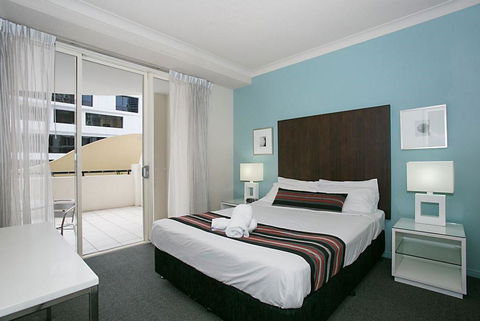 Towers Of Chevron - Private Apartment - Accommodation Burleigh 1