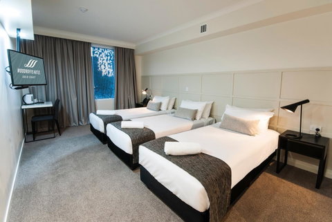 Woodroffe Hotel - Accommodation Burleigh 14