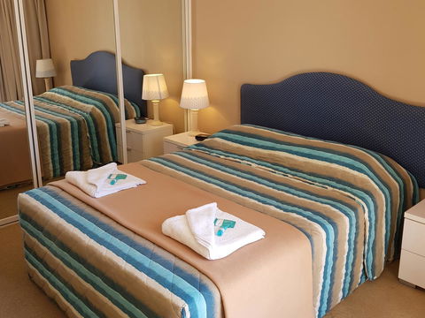 Surfers Beach Resort One - Accommodation Burleigh 24