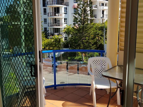 Surfers Beach Resort One - Accommodation Burleigh 25