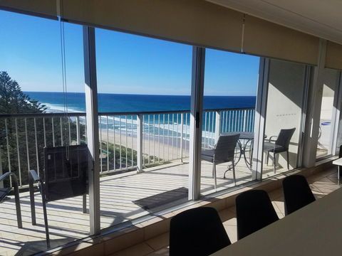 Golden Sands On The Beach - Absolute Beachfront Apartments - Accommodation Burleigh 32
