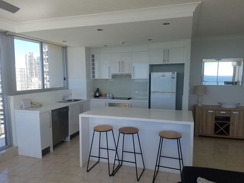 Golden Sands On The Beach - Absolute Beachfront Apartments - Accommodation Burleigh 22