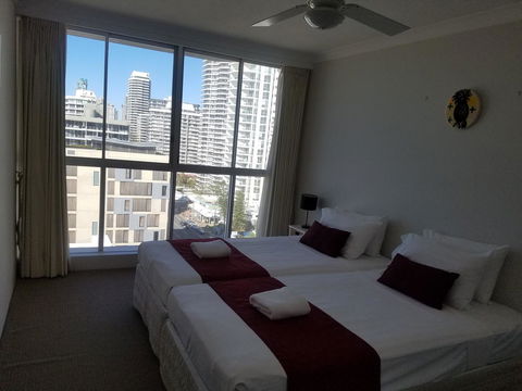 Golden Sands On The Beach - Absolute Beachfront Apartments - Accommodation Burleigh 23