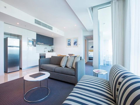 Gold Coast Private Apartments - H Residences, Surfers Paradise - Accommodation Burleigh 21