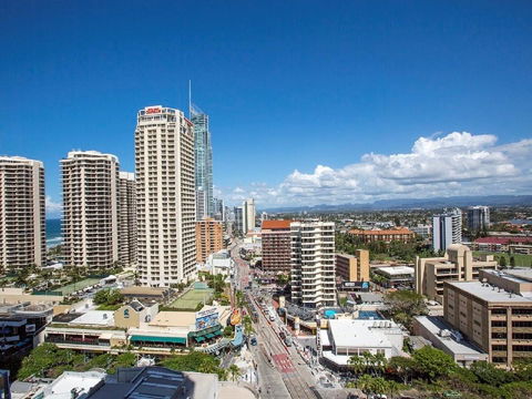 Gold Coast Private Apartments - H Residences, Surfers Paradise - Accommodation Burleigh 38