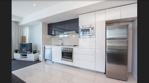 Gold Coast Private Apartments - H Residences, Surfers Paradise - Accommodation Burleigh 41