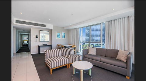 Gold Coast Private Apartments - H Residences, Surfers Paradise - Accommodation Burleigh 32