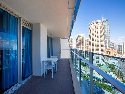 Gold Coast Private Apartments - H Residences, Surfers Paradise - Accommodation Burleigh 39