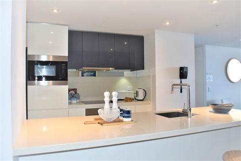 Gold Coast Private Apartments - H Residences, Surfers Paradise - Accommodation Burleigh 7