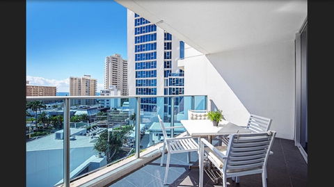 Gold Coast Private Apartments - H Residences, Surfers Paradise - Accommodation Burleigh 35