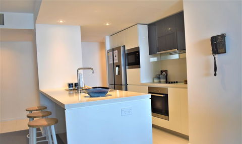 Gold Coast Private Apartments - H Residences, Surfers Paradise - Accommodation Burleigh 10