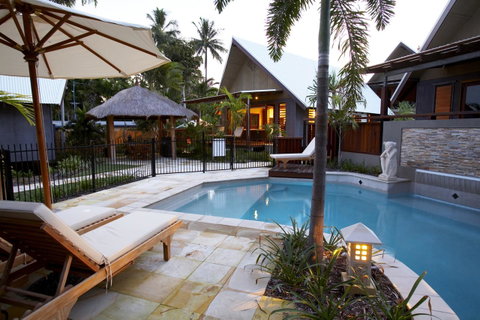 Pure Magnetic Villa 9 - Accommodation Burleigh 12