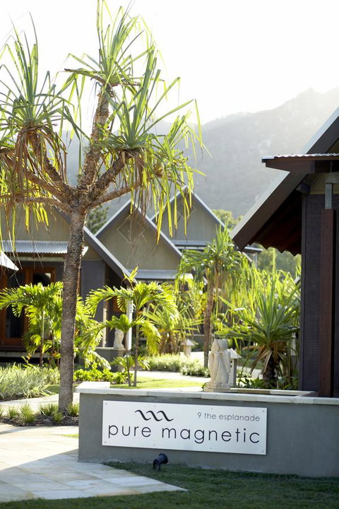 Pure Magnetic Villa 9 - Accommodation Burleigh 0