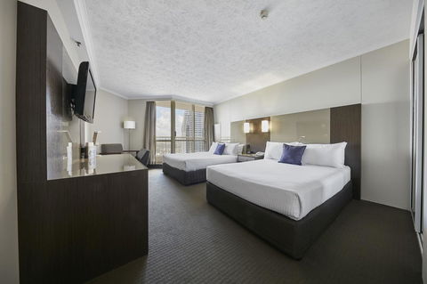 Novotel Surfers Paradise - Accommodation Burleigh 15