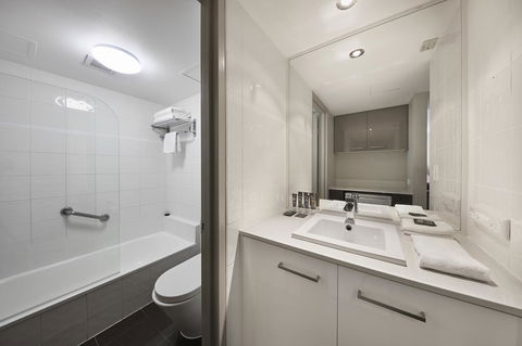 Novotel Surfers Paradise - Accommodation Burleigh 19