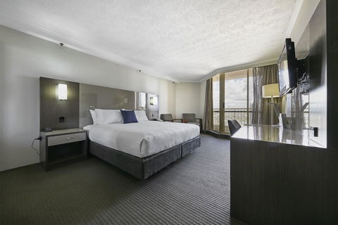 Novotel Surfers Paradise - Accommodation Burleigh 6