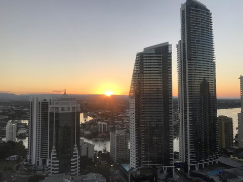 Novotel Surfers Paradise - Accommodation Burleigh 5