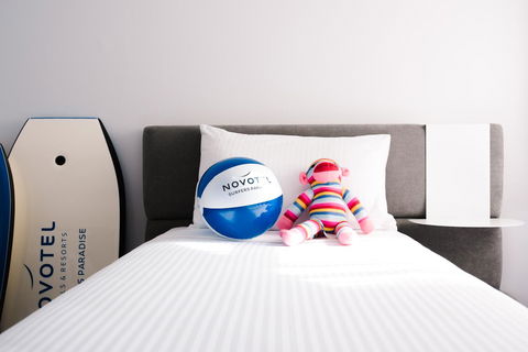Novotel Surfers Paradise - Accommodation Burleigh 25