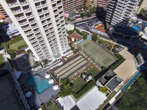 Novotel Surfers Paradise - Accommodation Burleigh 38
