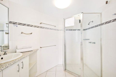 Surfers International Apartments - Accommodation Burleigh 18