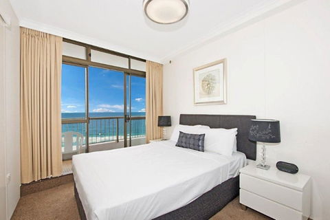 Surfers International Apartments - Accommodation Burleigh 19