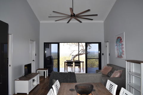 Ironbark House - Accommodation Burleigh 30