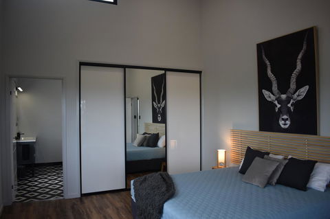 Ironbark House - Accommodation Burleigh 25