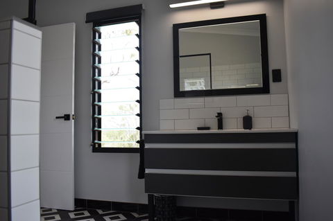 Ironbark House - Accommodation Burleigh 26