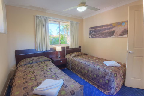 Turtle Beach Resort - Accommodation Burleigh 44