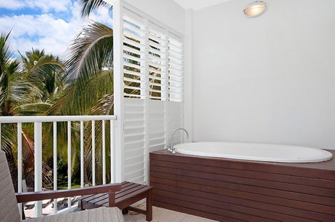 5231 BEACH CLUB PENTHOUSE - Accommodation Burleigh 5