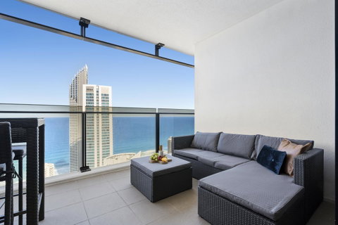 Circle On Cavill - Gclr - Accommodation Burleigh 33