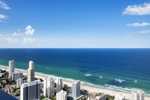 Circle On Cavill - Gclr - Accommodation Burleigh 28