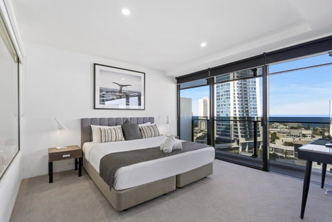 Circle On Cavill - Gclr - Accommodation Burleigh 9