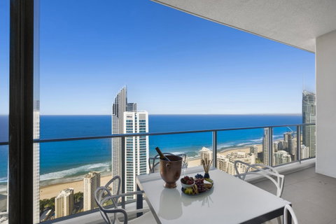 Circle On Cavill - Gclr - Accommodation Burleigh 23