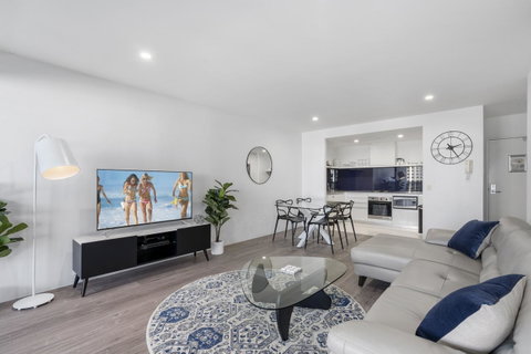 Circle On Cavill - Gclr - Accommodation Burleigh 5