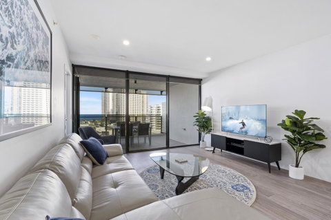 Circle On Cavill - Gclr - Accommodation Burleigh 6