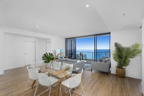 Circle On Cavill - Gclr - Accommodation Burleigh 18