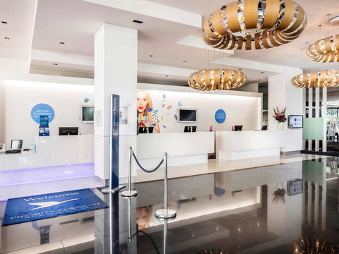 Amora Hotel Brisbane - Accommodation Burleigh 23