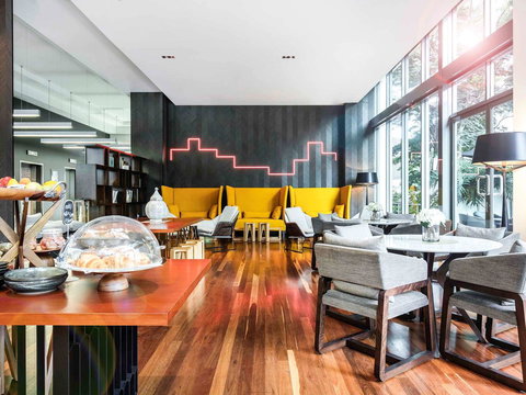 Amora Hotel Brisbane - Accommodation Burleigh 43