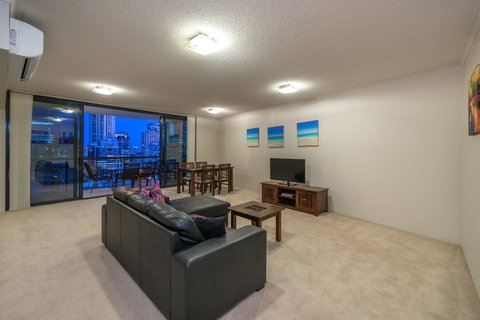 Tribeca Apartments - Accommodation Burleigh 26