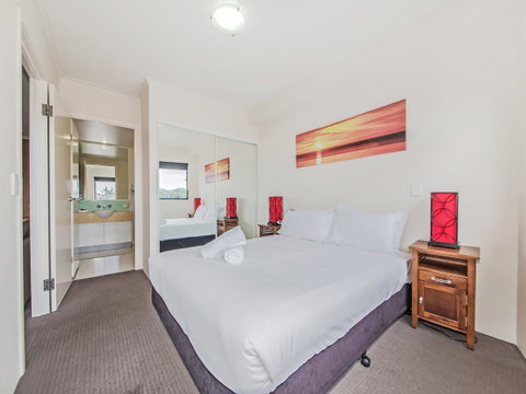 Tribeca Apartments - Accommodation Burleigh 37